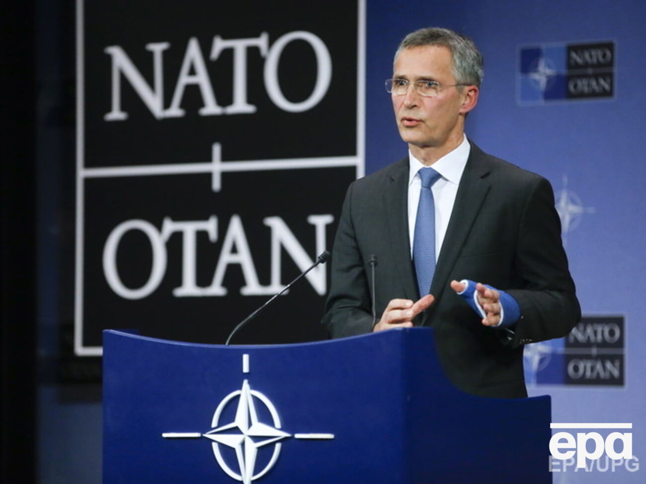 Столтенберг: НАТО не ведет диалог с Москвой