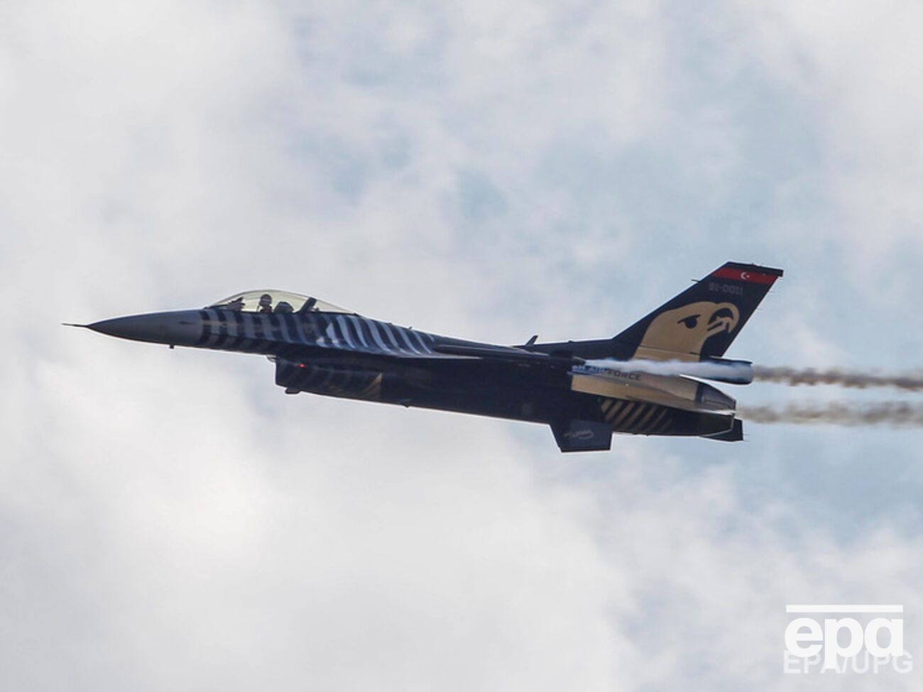 Турецкий F-16 не пытался установить контакт с российским экипажем, заявили в Генштабе РФ