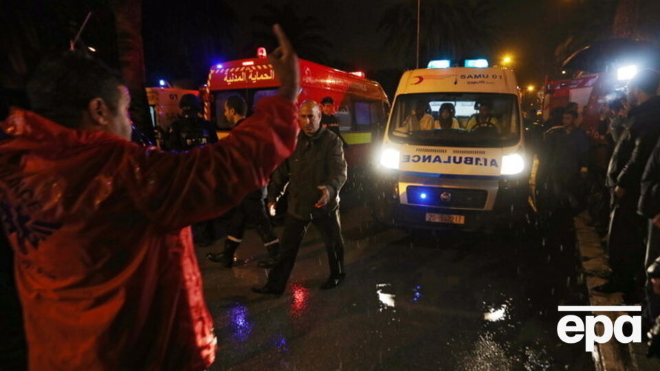 Взрыв раздался на одной из самых оживленных магистралей Туниса