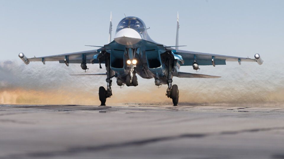 Российские бомбардировщики в Сирии будут летать под прикрытием истребителей