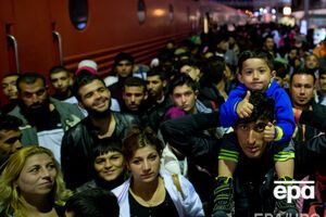 Вальс предложил поддерживать беженцев вне границ ЕС