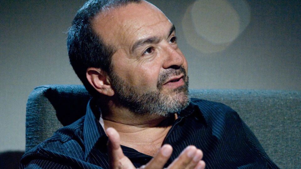 Виктор Шендерович: Показанная на весь мир гибель российского пилота и плен его товарища воспринимаются как национальное унижение. И это чувство в душе совсем не про Путина