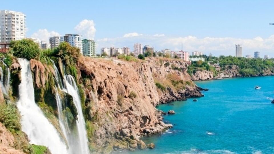 Курорты турецкой Анталии останутся без российских туристов