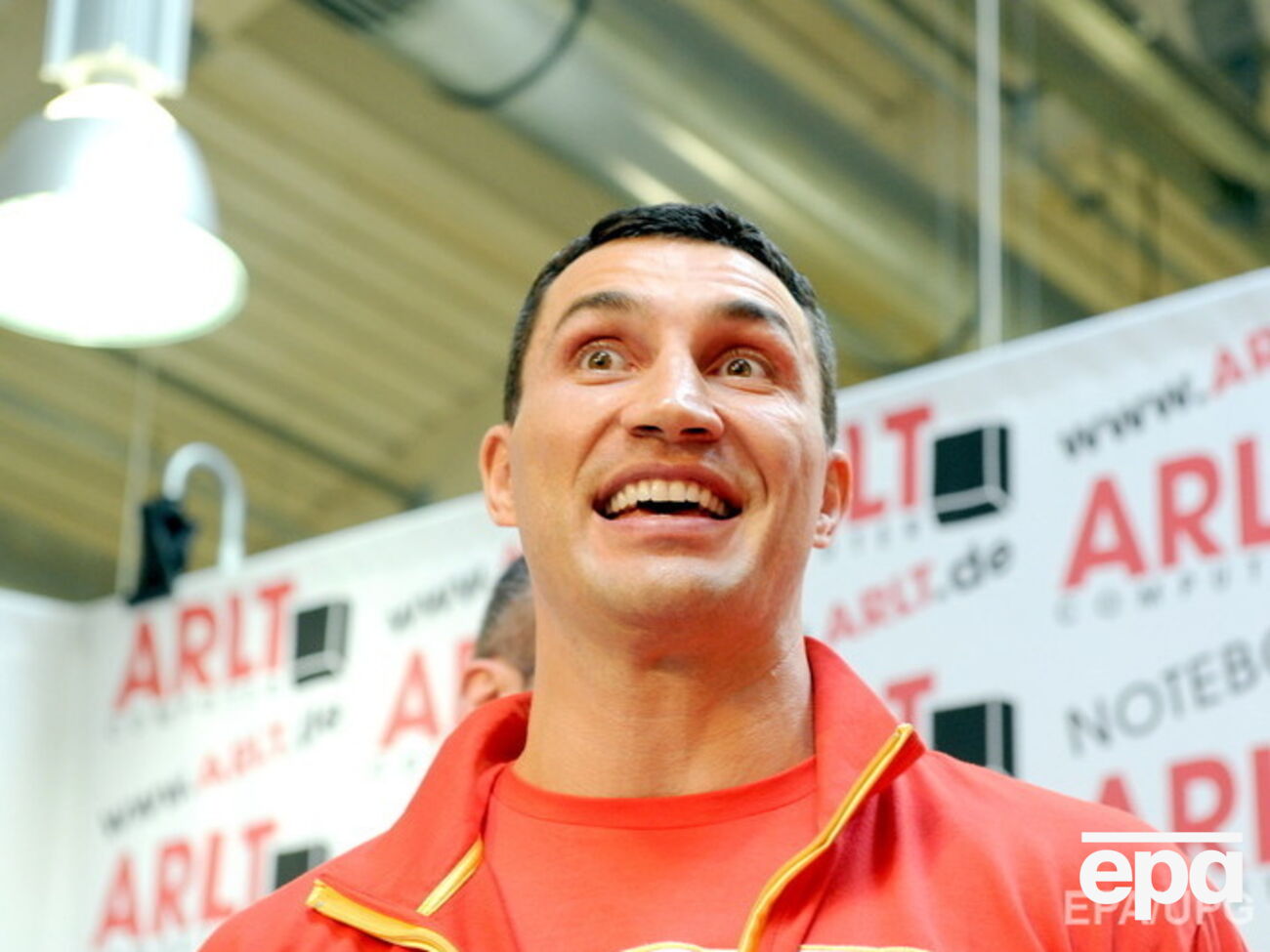 Кличко:&nbsp;Потом оказалось, что у Фьюри в перчатках куда-то пальчик не влез