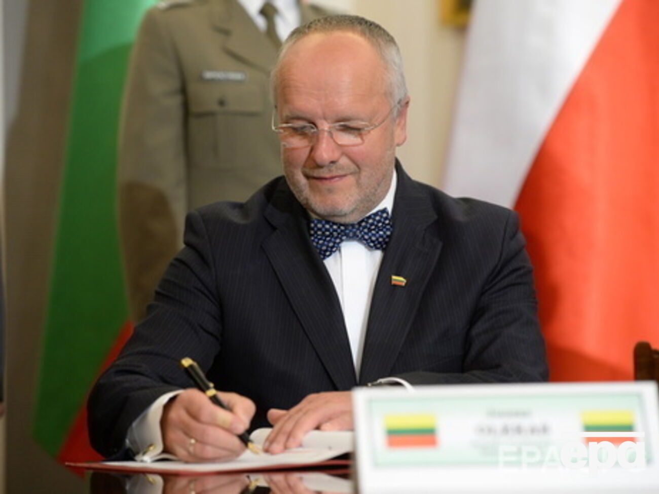 Министр обороны Литвы Юозас Олекас просит у НАТО по батальону в каждую страну Балтии