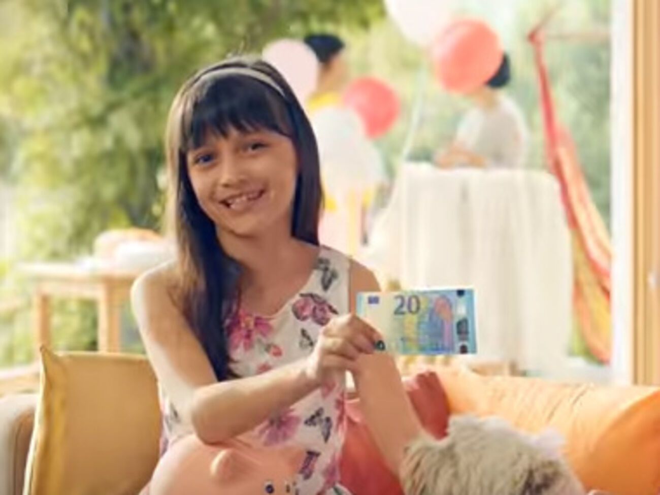 В Европе ввели новую банкноту в 20 евро