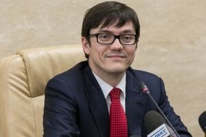 Пивоварский: Бюрократическая обработка судов и грузов приведена к лучшим мировым стандартам