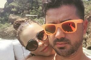 Налчаджиоглу показал коллекцию из 20 значков
