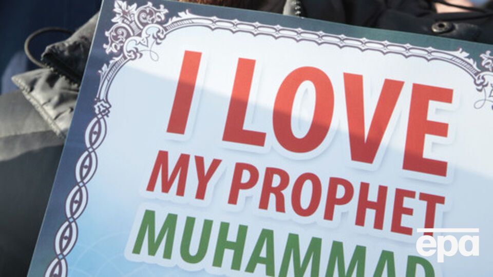 МВД Чечни обязало полицейских отчитываться о количестве молитв в честь пророка Мухаммеда