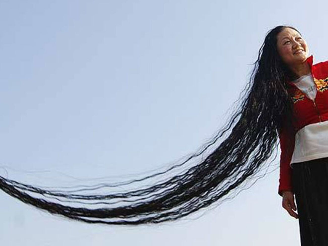 Длина волос китаянки Ксие Квипингт достигает почти 6 м