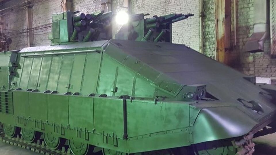 Танк "Азовец" предназначен для ведения боя в городе