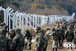 На границе Македонии начали строить заграждения