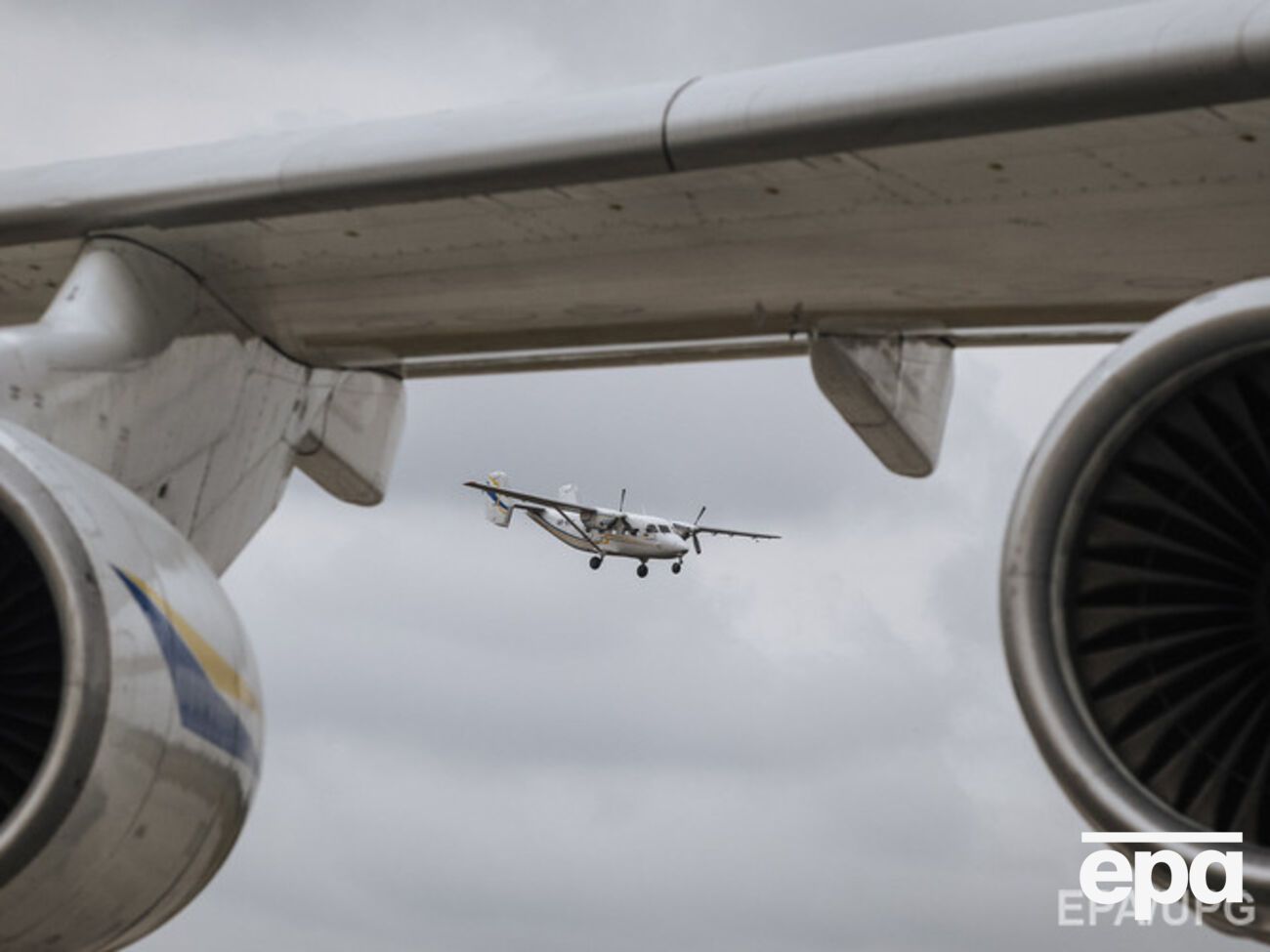 Украина закрыла воздушное пространство для иностранных чартеров