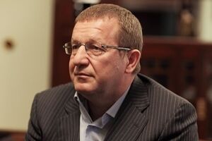 Кох: Вот эта логика – отказаться от всего, что выгодно противнику, – это, конечно, идиотизм чистой воды!