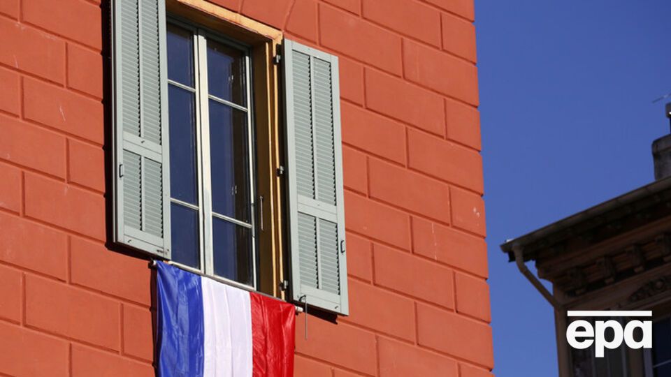 Расследование теракта в Париже продолжается