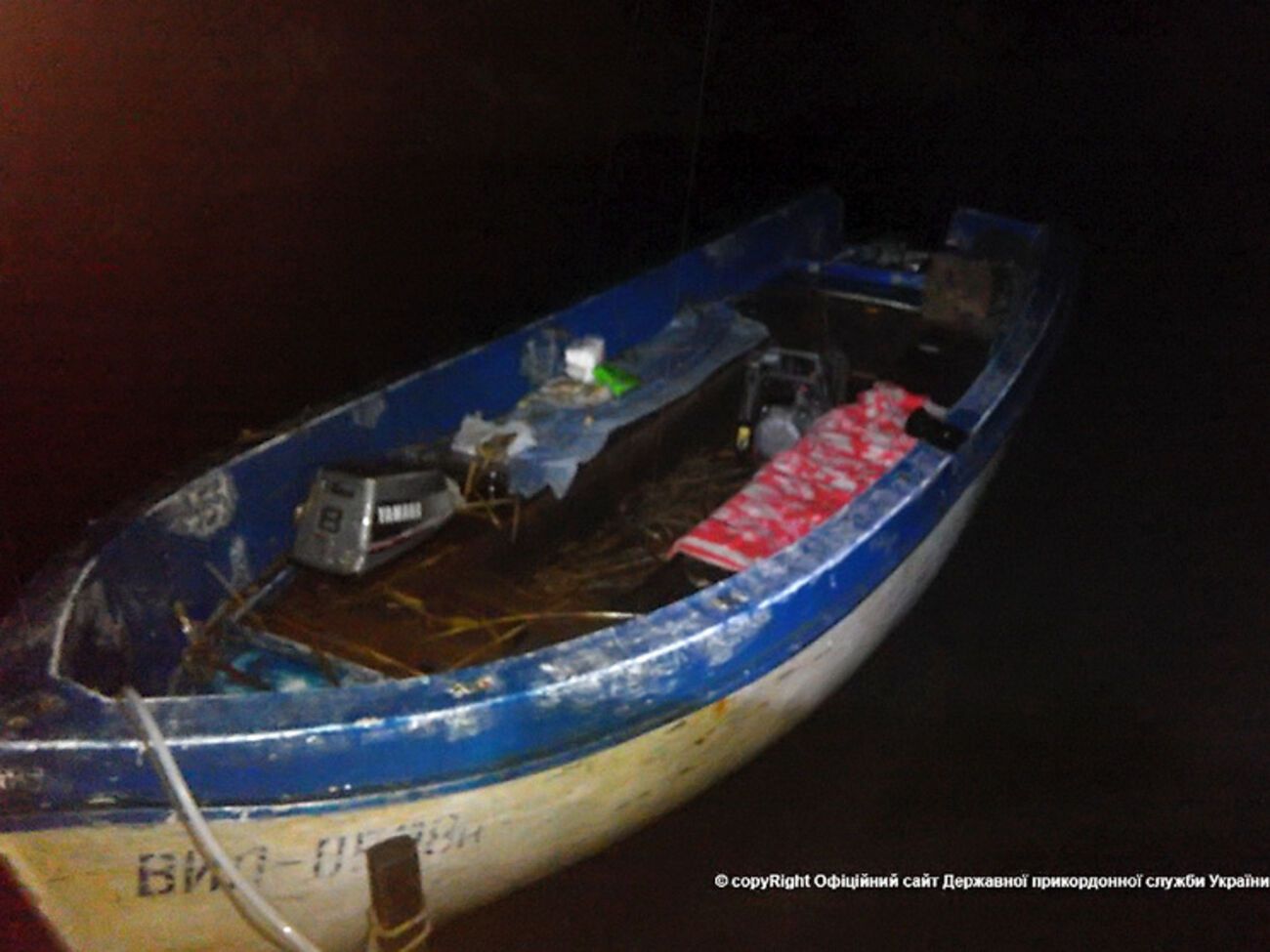 Пограничники отбуксировали лодку с пострадавшими в Вилково
