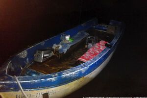 Пограничники отбуксировали лодку с пострадавшими в Вилково