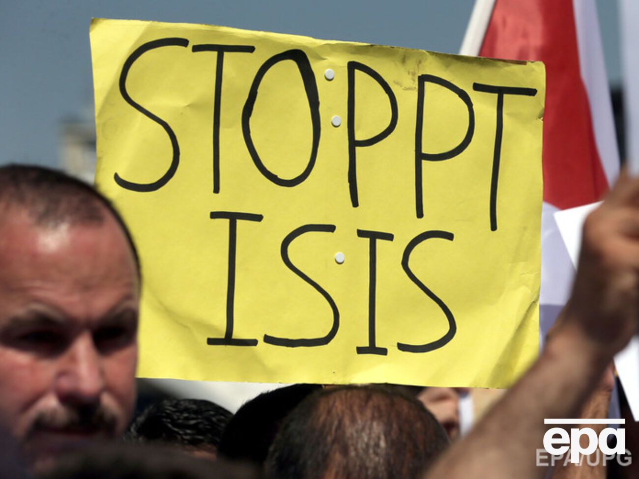 Массовое захоронение найдено вблизи недавно освобожденного города