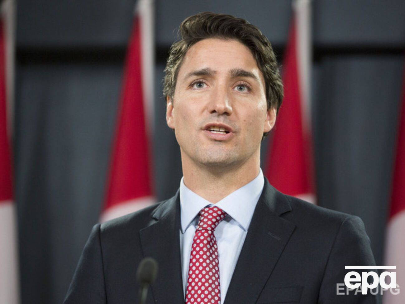 Трюдо заверил, что Канада всегда будет отстаивать интересы Украины