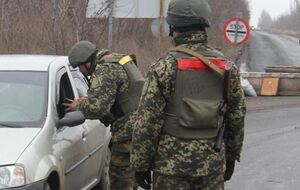 Раненного боевиками "ДНР" мужчину спасли украинские пограничники