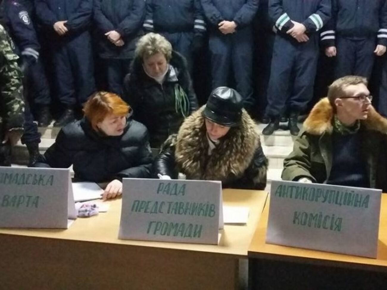 Общественные активисты заняли несколько помещений горсовета