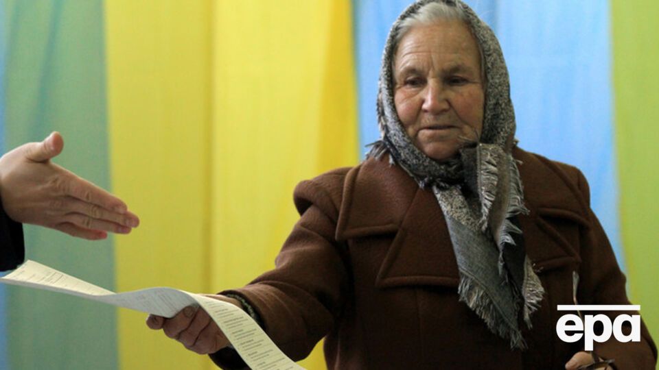 Явка в Мариуполе и Красноармейске ниже общеукраинского уровня