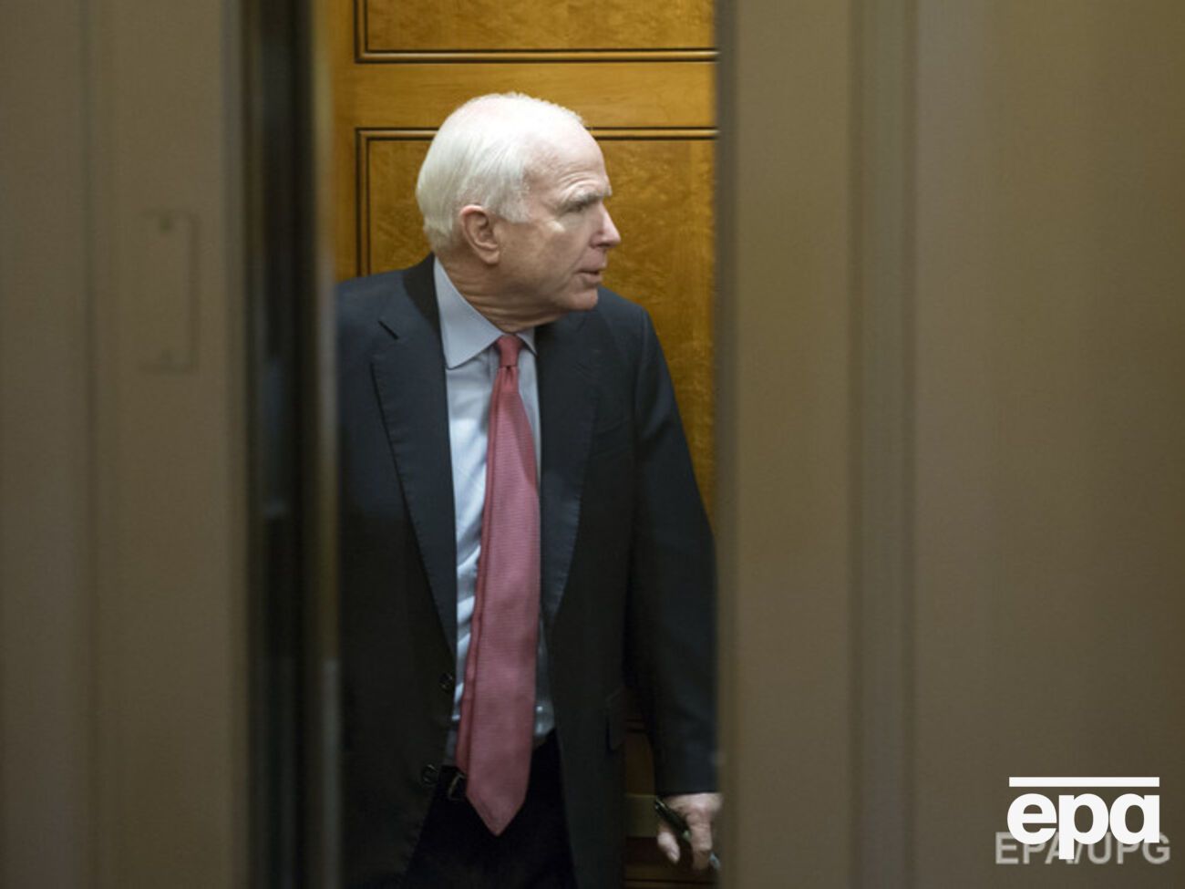 Маккейн и Грэм считают, что в Сирию нужно направить иностранный военный контингент