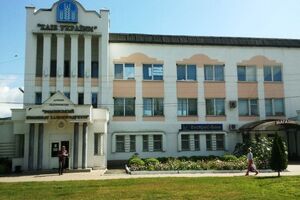 Тука: Работа "Новоайдарского элеватора" полностью парализована