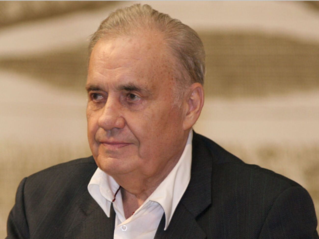 Рязанов был не только режиссером и сценаристом, а и поэтом