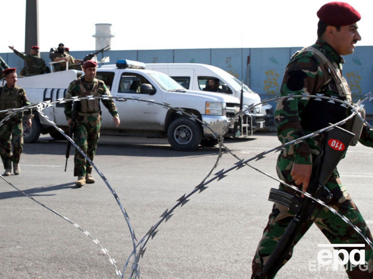 В результате трех терактов в Багдаде погибли 14 человек