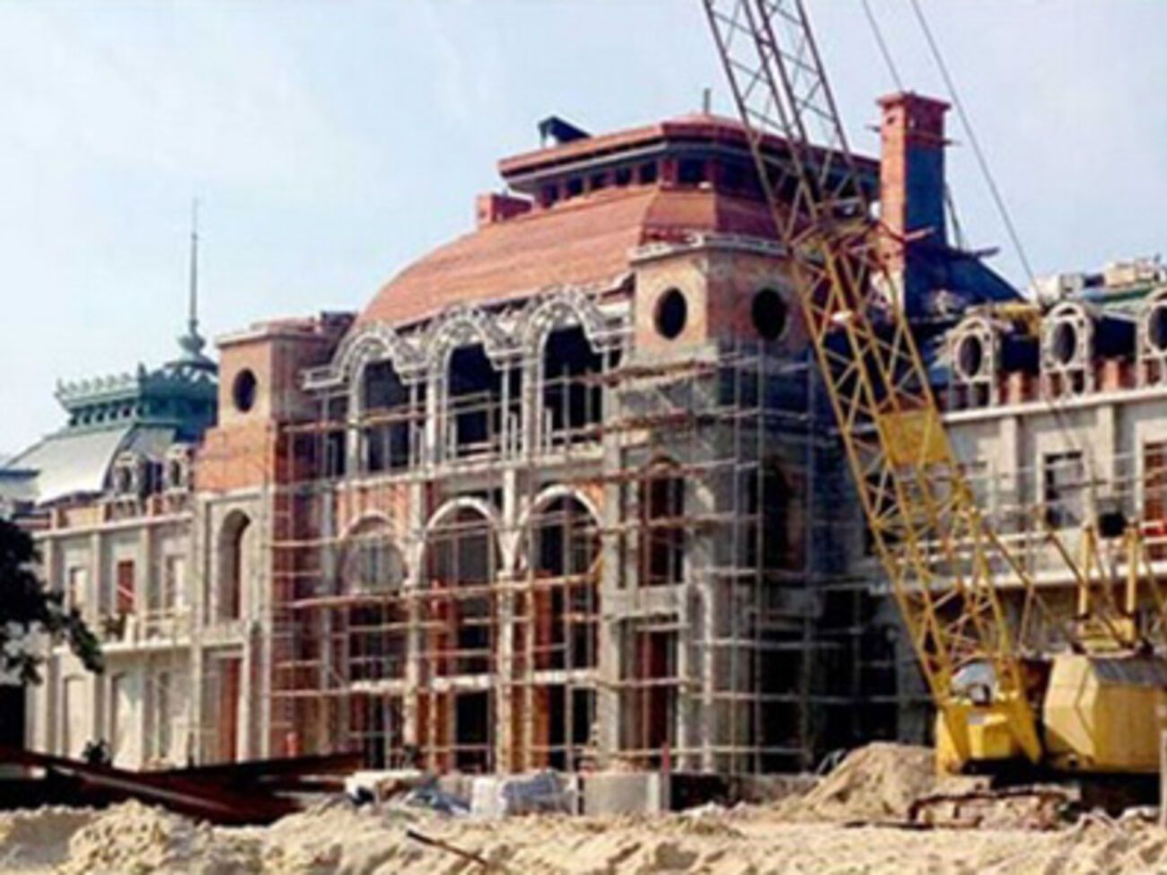 Лещенко: В Киеве Иванющенко ждет грандиозное строительство персонального Версаля