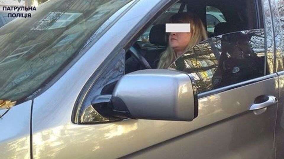 Женщина в состоянии алкогольного опьянения везла двоих детей