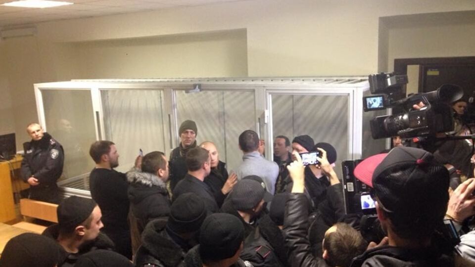 Лидера партии УКРОП Геннадия Корбана привезли в суд