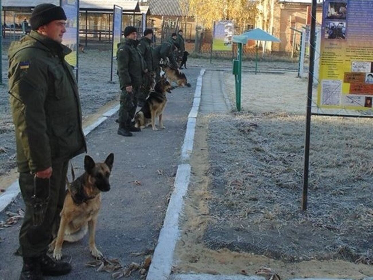 Нацгвардия: В Шостке проведен строевой смотр служебных собак. Фоторепортаж