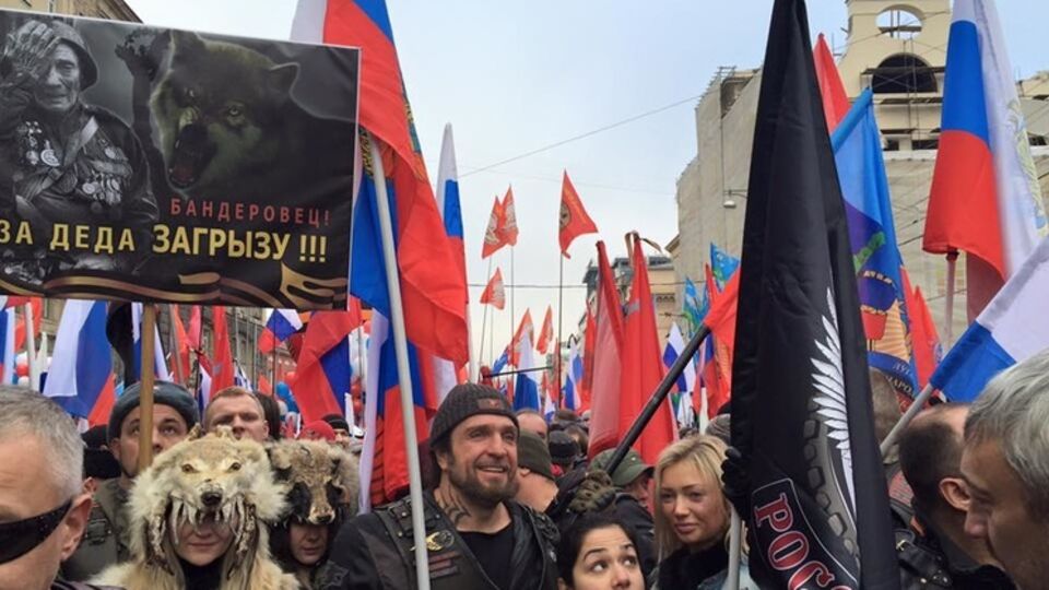 Шествие сторонников Путина в Москве