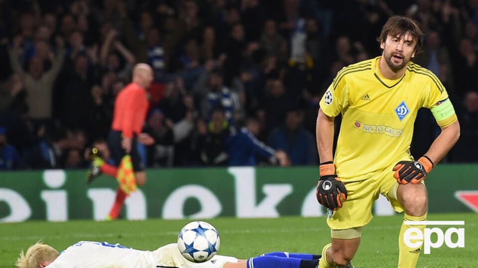 В эпзиодах с пропущенными мячами у Шовковского не было шансов спасти команду