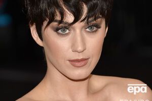 Основную часть дохода Перри заработала в туре Prismatic World Tour