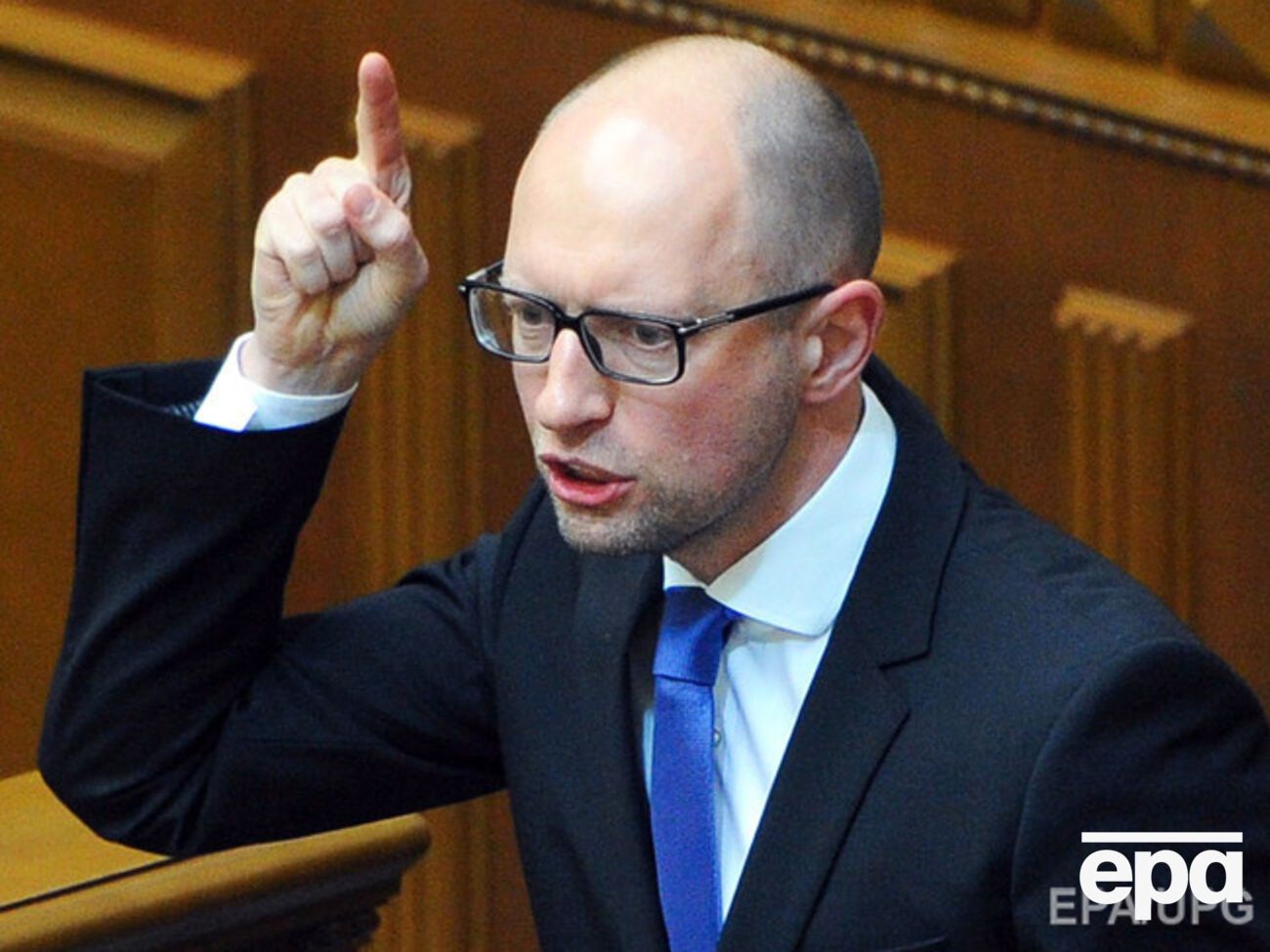 Яценюк заявил об отставке Квита в течение двух недель