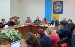 Семь политических сил считают, что областной избирком "насобирал" 10 тысяч голосов в пользу Оппозиционного блока, чтобы он преодолел 5%-ный барьер