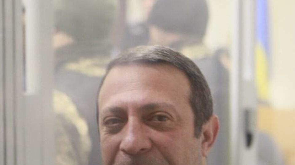 Судья считает, что избирать предупредительную меру Корбану нужно публично