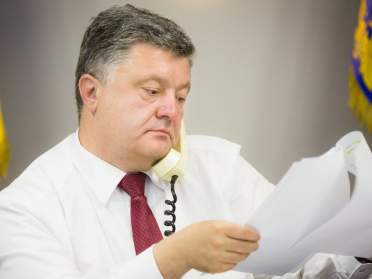 Порошенко провел телефонный разговор с Байденом