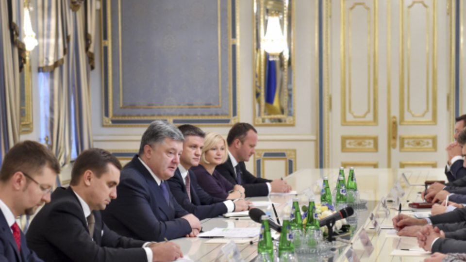 Порошенко: Единство Европейского Союза жизненно важно для нас