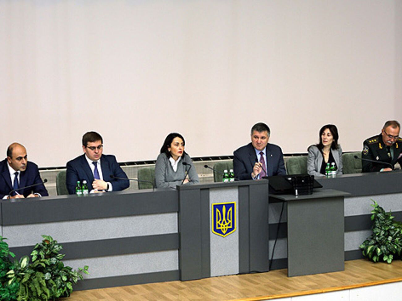 Аваков представил Деканоидзе руководителям подразделений МВД