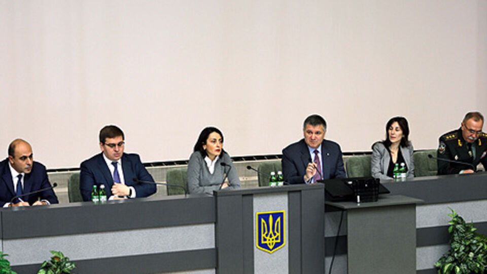 Аваков представил Деканоидзе руководителям подразделений МВД