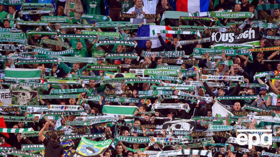 "Сент-Этьен" на домашнем поле громит "Днепр"