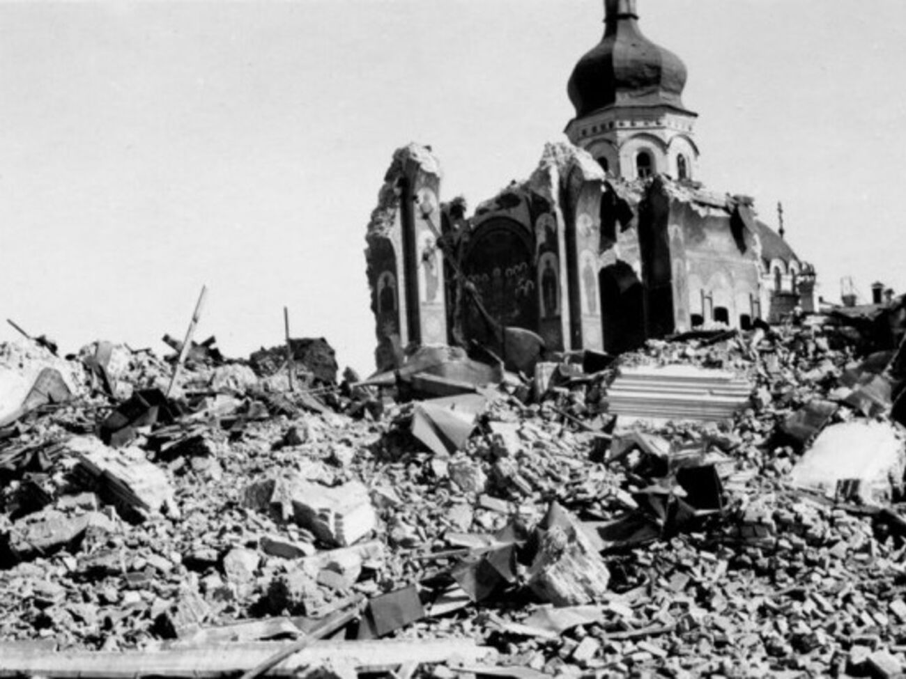 Руины Успенского собора