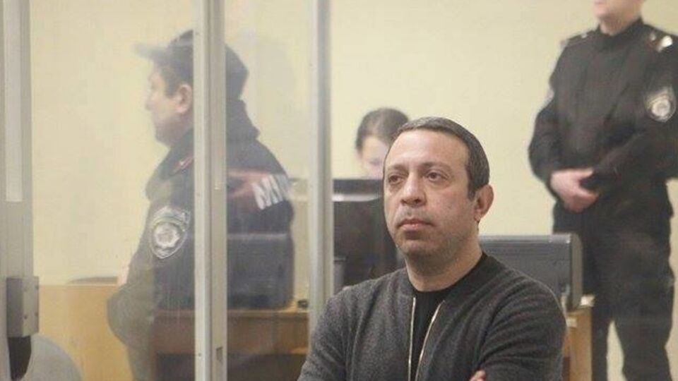 Суд отпустил Корбана под домашний арест