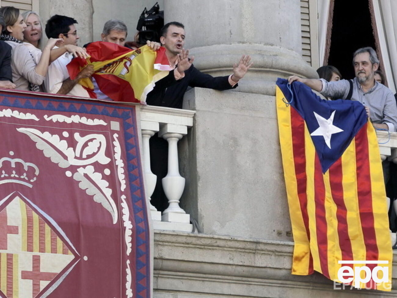 9 ноября в парламенте Каталонии пройдут дебаты о выходе провинции из состава Испании