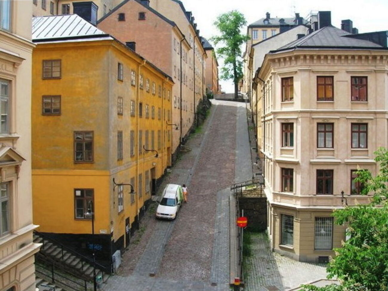 Стокгольмская улица&nbsp;Br&auml;nnkyrkagatan, на которой случился инцидент