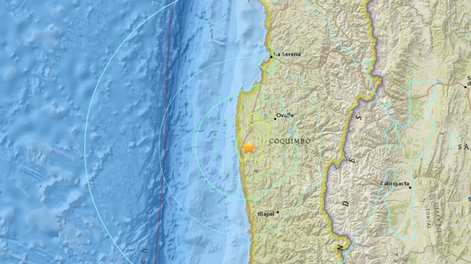 Эпицентр землетрясения расположен в 259 км от столицы Чили Сантьяго